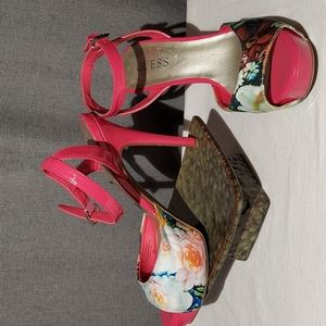 Guess HOT Pink Floral pattern ankle buckle heels size 7.5 M